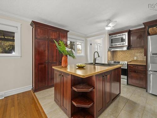 27 Dartmoor Crescent, Bedford, NS 