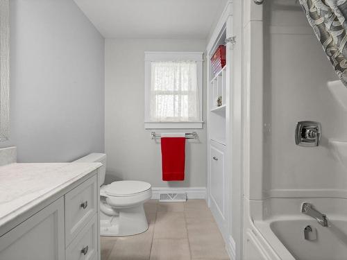 27 Dartmoor Crescent, Bedford, NS 