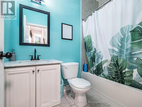 543 Wansbrough Way, Shelburne, ON - Indoor Photo Showing Bathroom