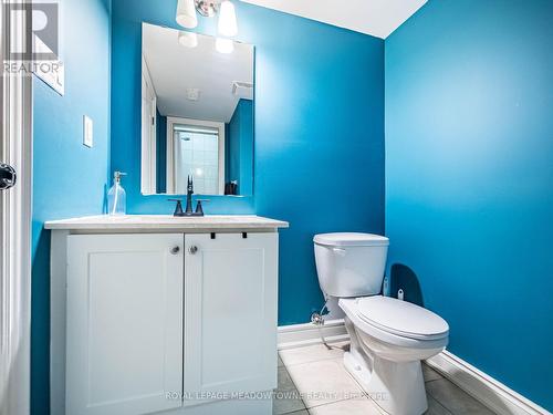 543 Wansbrough Way, Shelburne, ON - Indoor Photo Showing Bathroom
