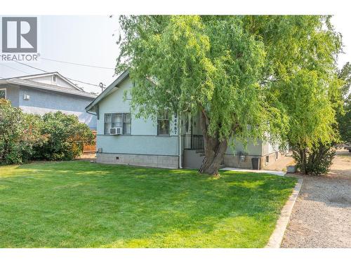 front yard - 6487 Badger Street, Oliver, BC - Outdoor