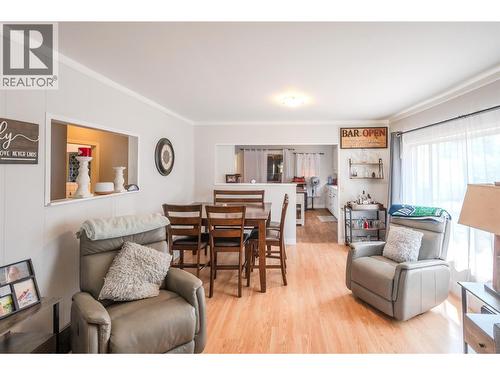 dining area - 6487 Badger Street, Oliver, BC - Indoor Photo Showing Living Room