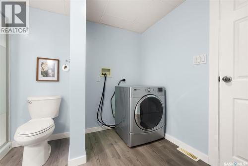 2003 Styles Crescent, Regina, SK - Indoor Photo Showing Laundry Room