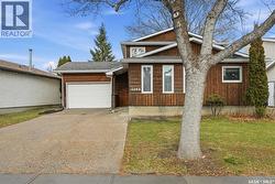 1243 McNeill CRESCENT  Regina, SK S4N 5Z3