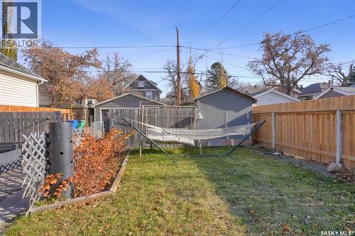 1127 2Nd Avenue Nw, Moose Jaw, SK - Outdoor