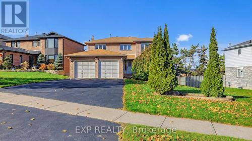 2 car garage w/inside entry - 4 Trillium Crescent, Barrie, ON - Outdoor