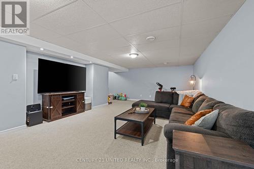 385 Bianco Crescent, Peterborough (Monaghan Ward 2), ON - Indoor