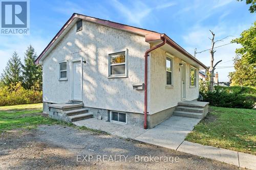 16 VALLEYVIEW CRESCENT  Belleville (Belleville Ward), ON K8P 3G1