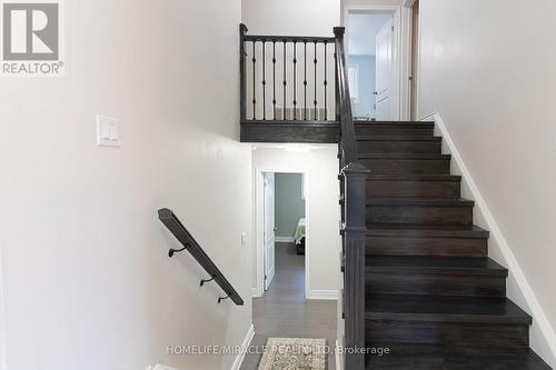 7568 Middleshire Drive, Mississauga, ON - Indoor Photo Showing Other Room