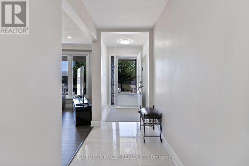 7568 Middleshire Drive, Mississauga, ON - Indoor Photo Showing Other Room