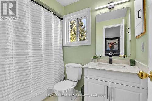 140 Centrepointe Drive, Ottawa, ON - Indoor Photo Showing Bathroom