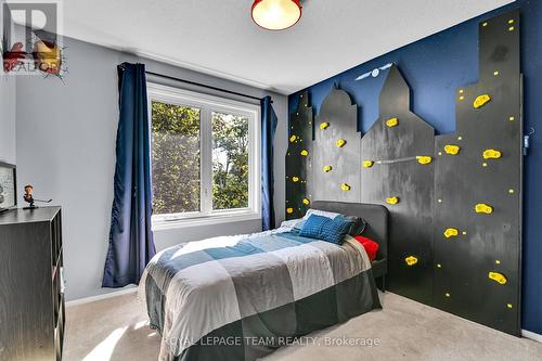 140 Centrepointe Drive, Ottawa, ON - Indoor Photo Showing Bedroom
