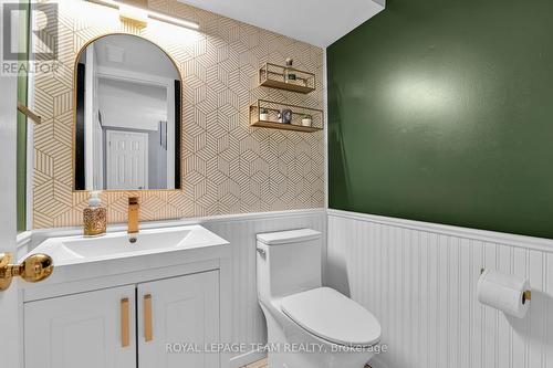 140 Centrepointe Drive, Ottawa, ON - Indoor Photo Showing Bathroom