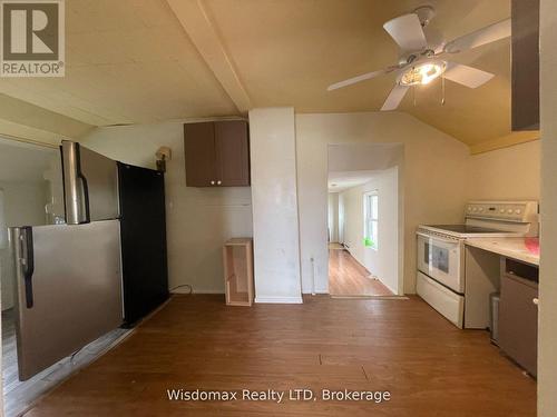 1819 Thompson Road W, Fort Erie (Bowen), ON - Indoor Photo Showing Kitchen
