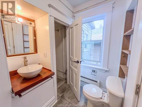 295 Van Horne Street, Sudbury, ON - Indoor Photo Showing Bathroom