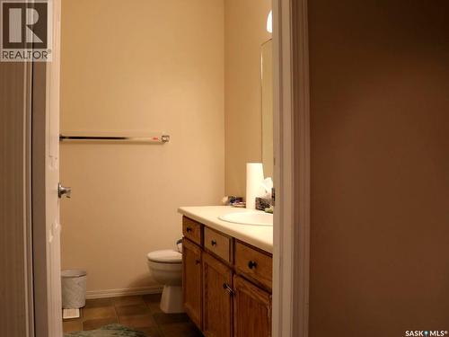 227-229 Wakabayashi Way, Saskatoon, SK - Indoor Photo Showing Bathroom