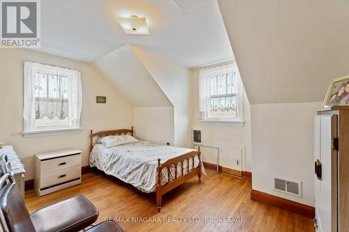 506 Harriet Street, Welland (Lincoln/Crowland), ON - Indoor Photo Showing Bedroom