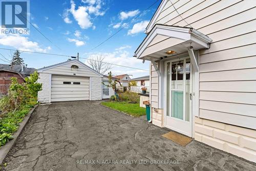 506 Harriet Street, Welland (Lincoln/Crowland), ON - Outdoor