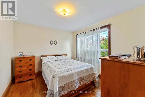 506 Harriet Street, Welland (Lincoln/Crowland), ON - Indoor Photo Showing Bedroom