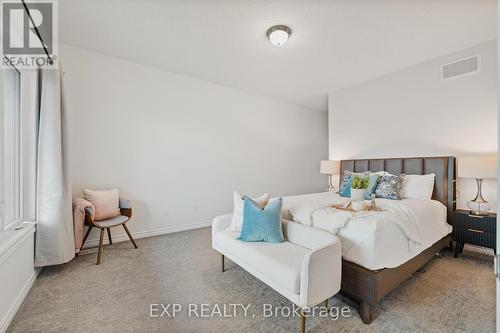126 Maple Street, Mapleton, ON - Indoor Photo Showing Bedroom