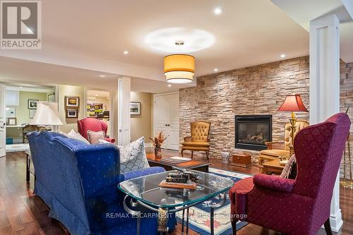 762 Hidden Grove Lane, Mississauga, ON - Indoor Photo Showing Living Room With Fireplace