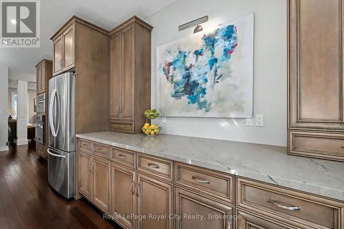 8 Zaduk Place, Guelph (Kortright East), ON - Indoor