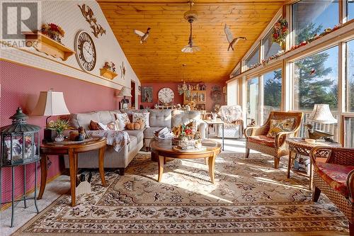2247 Sandy Cove Road, Sudbury, ON - Indoor Photo Showing Other Room