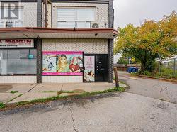 7060 AIRPORT ROAD  Mississauga, ON L4T 2G8