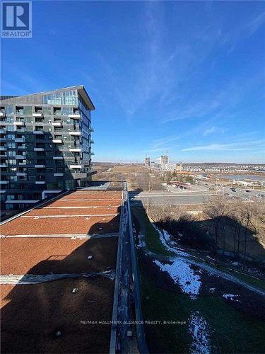 825 - 2485 Taunton Road, Oakville, ON - Outdoor With View