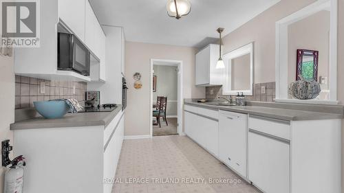 164 Tarbart Terrace, London North (North P), ON - Indoor Photo Showing Kitchen