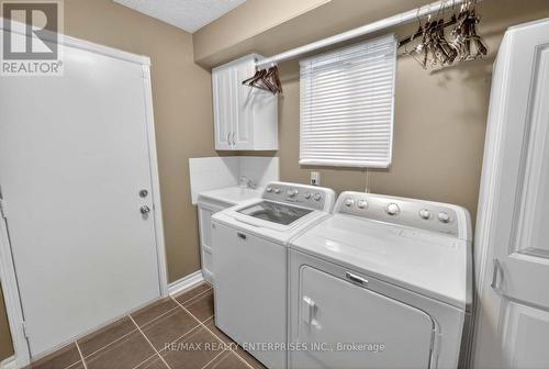 115 Vivians Crescent, Brampton, ON - Indoor Photo Showing Laundry Room