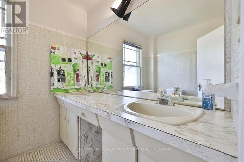 160 King Street E, Mississauga, ON - Indoor Photo Showing Bathroom