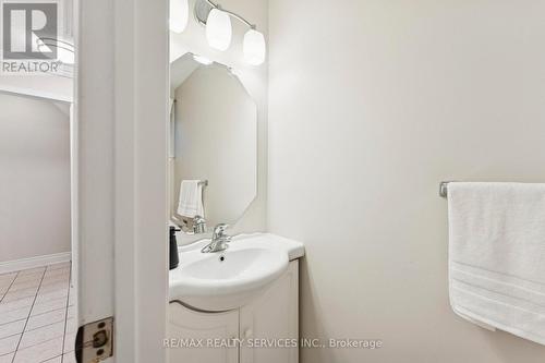 21 Majestic Crescent, Brampton, ON - Indoor Photo Showing Bathroom