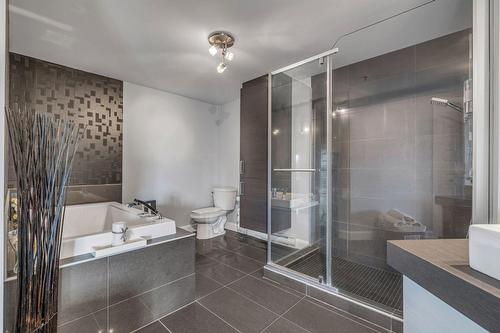 Bathroom - 705-7755 Rue Du Daim, Québec (Charlesbourg), QC - Indoor Photo Showing Bathroom