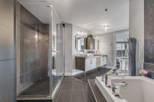 Bathroom - 705-7755 Rue Du Daim, Québec (Charlesbourg), QC - Indoor Photo Showing Bathroom