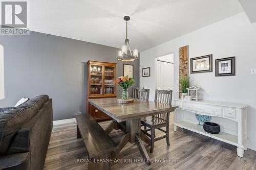209 Dundas Street W, Brant, ON - Indoor Photo Showing Dining Room