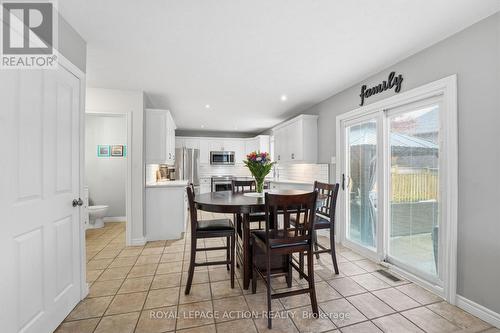 209 Dundas Street W, Brant, ON - Indoor Photo Showing Dining Room