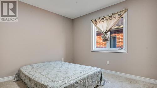 33 Robbins Ridge E, Brant, ON - Indoor Photo Showing Bedroom
