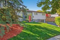 105 ORCHARD HEIGHTS BOULEVARD  Aurora, ON L4G 2Z8