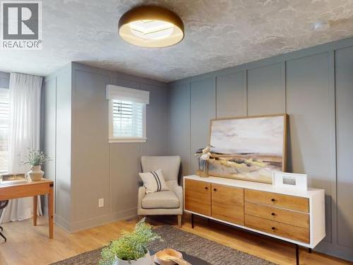 4064 Saturna Ave, Powell River, BC - Indoor