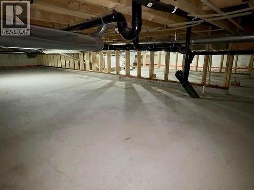 4064 Saturna Ave, Powell River, BC - Indoor