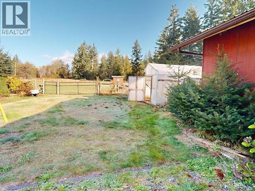 10198 Highway 101, Powell River, BC - Outdoor