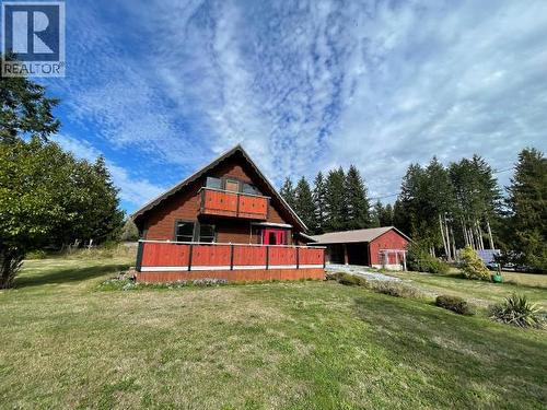 10198 Highway 101, Powell River, BC - Outdoor With Deck Patio Veranda