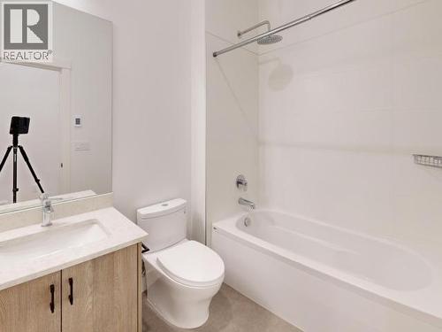 4078 Saturna Ave, Powell River, BC - Indoor Photo Showing Bathroom