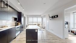 1009 - 9075 JANE STREET  Vaughan, ON L4K 0L7