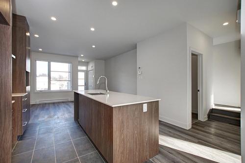 Cuisine - 3184C Rue Roger, Sainte-Marthe-Sur-Le-Lac, QC - Indoor Photo Showing Kitchen