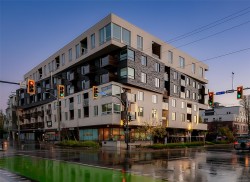 303-1033 Cook St  Victoria, BC V8V 0E1