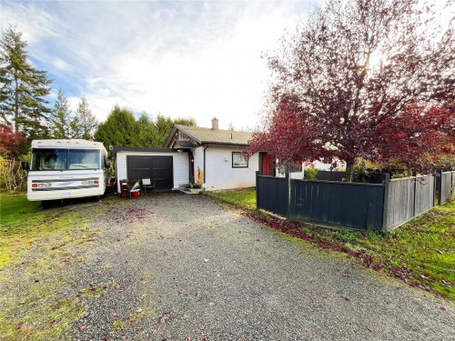1193 Dignan Rd, Central Saanich, BC 