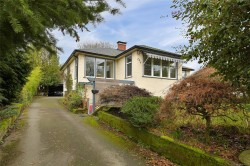746 Gorge Rd WEST Saanich, BC V9A 1N6