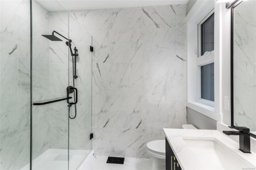 3865 Gulfview Dr, Nanaimo, BC 